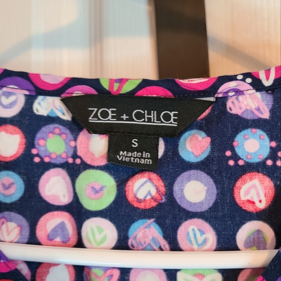 (789) Zoe+Chloe Woman's Colorful Icon dots Scrubs, Size: Small Color: Black - Picture 6 of 11